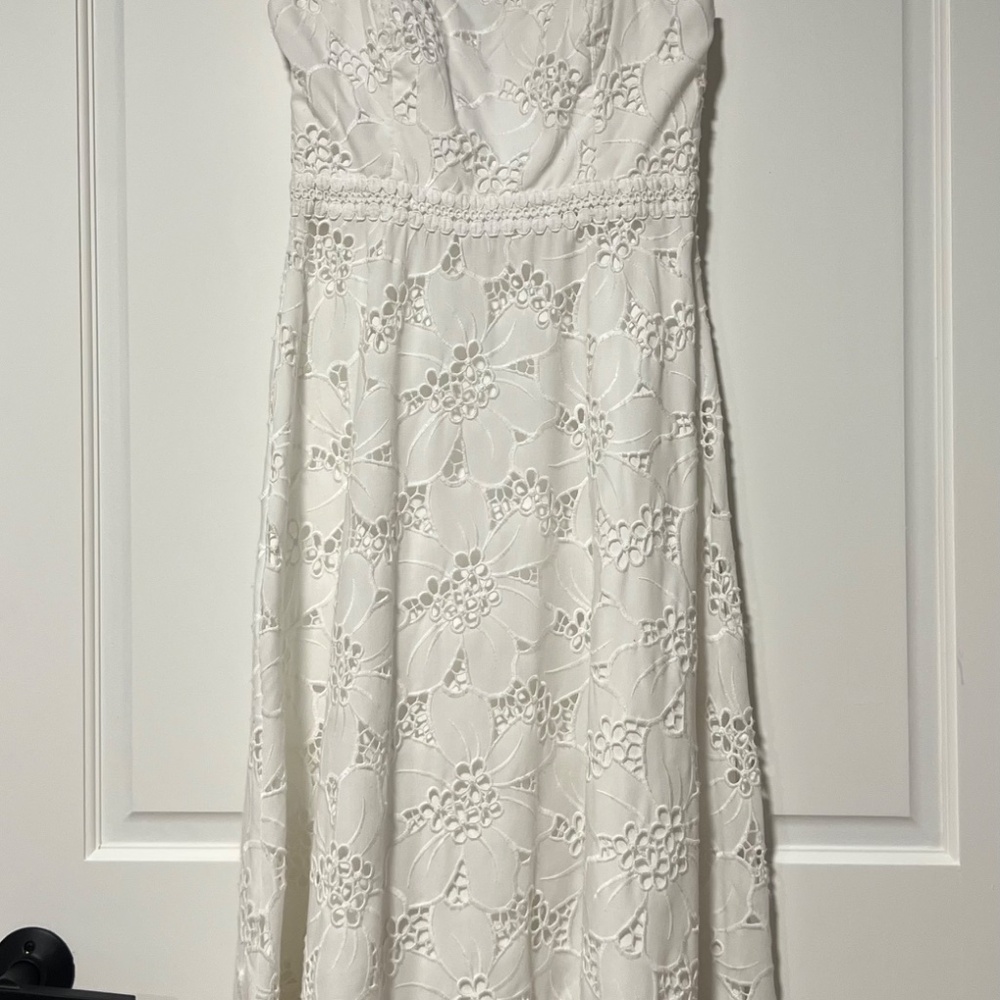 Dress - Picture 3 of 5